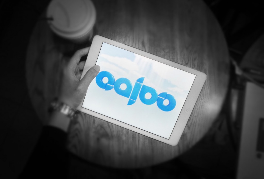 Qajoo iPad Coffee BW